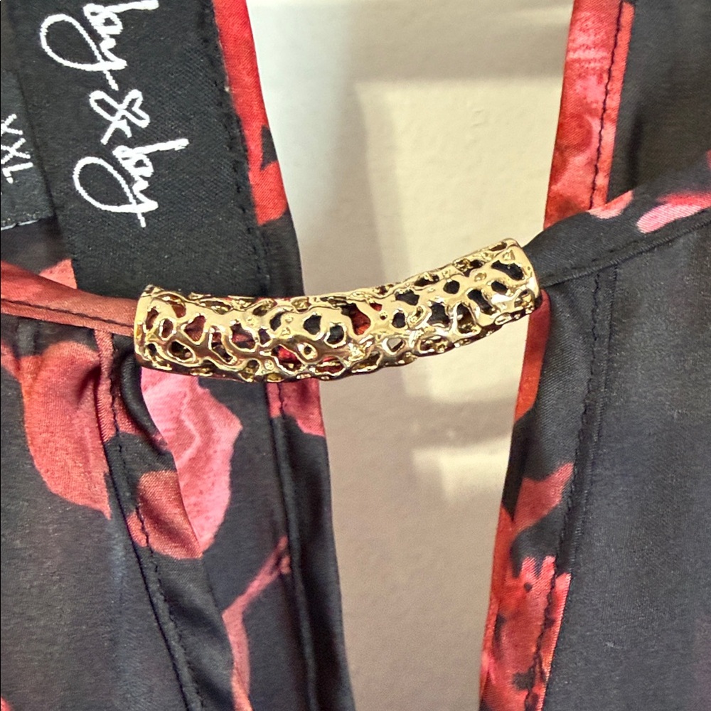 by & by Black and Red Floral Blouse with gold hardware - Picture 5 of 10
